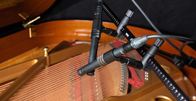 Tecnica di microfonazione stereo XY